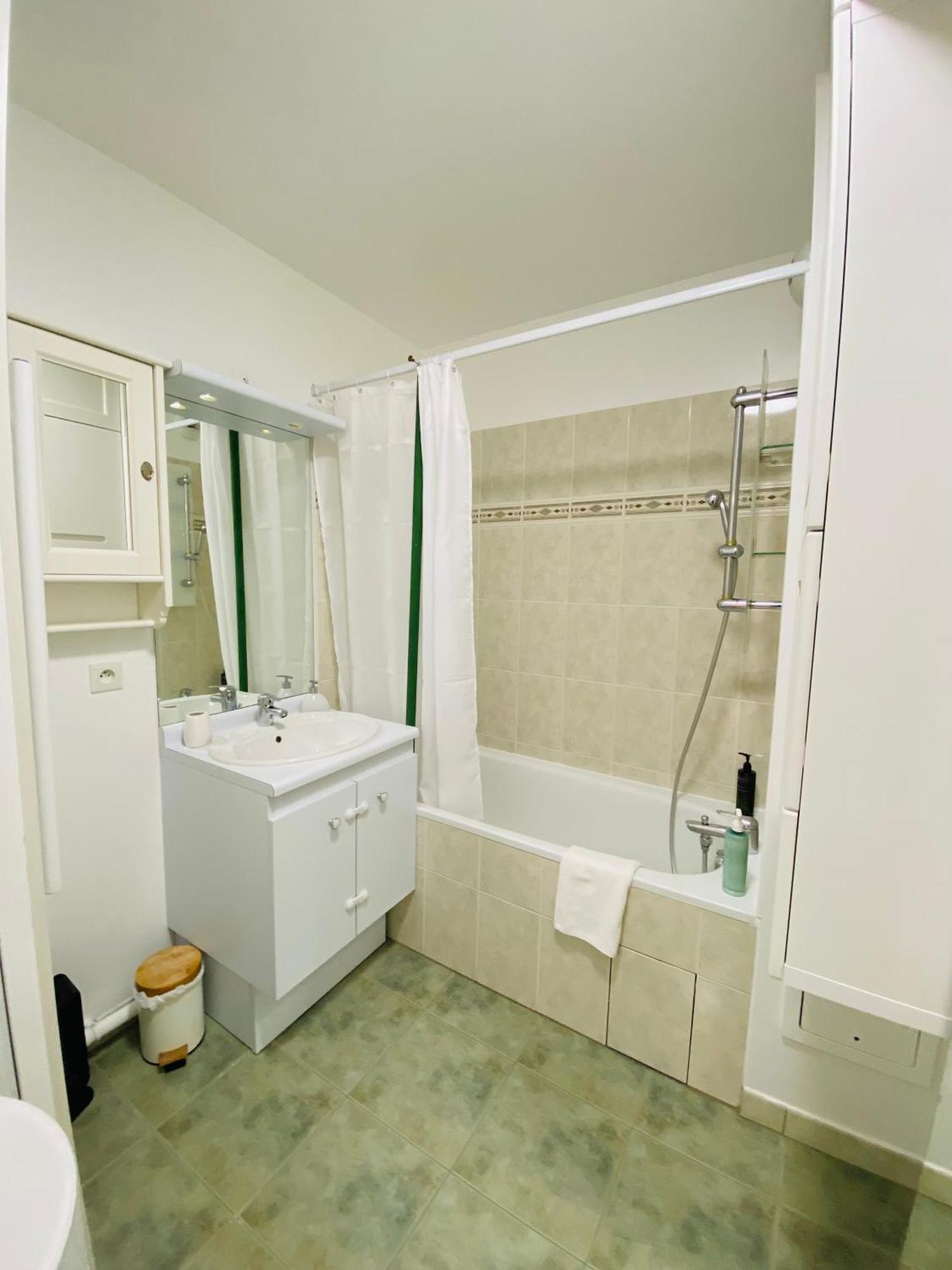 Charmant Appartement 3 Pieces Proche Rer & Disney Montevrain Luaran gambar